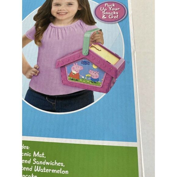 PEPPA PIG'S Let’s Have A Picnic Set 15 Pieces Basket Service For 4 Toy New - Picture 5 of 9